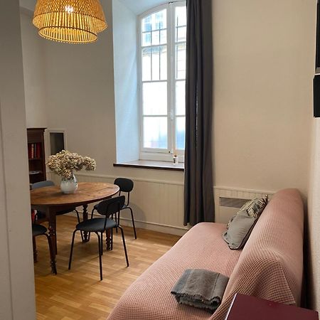 Grand Studio Style Bordelais Dans Le Triangle D'Or Bordeaux Exterior photo