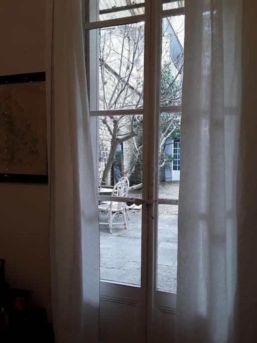 Grand Studio Style Bordelais Dans Le Triangle D'Or Bordeaux Exterior photo