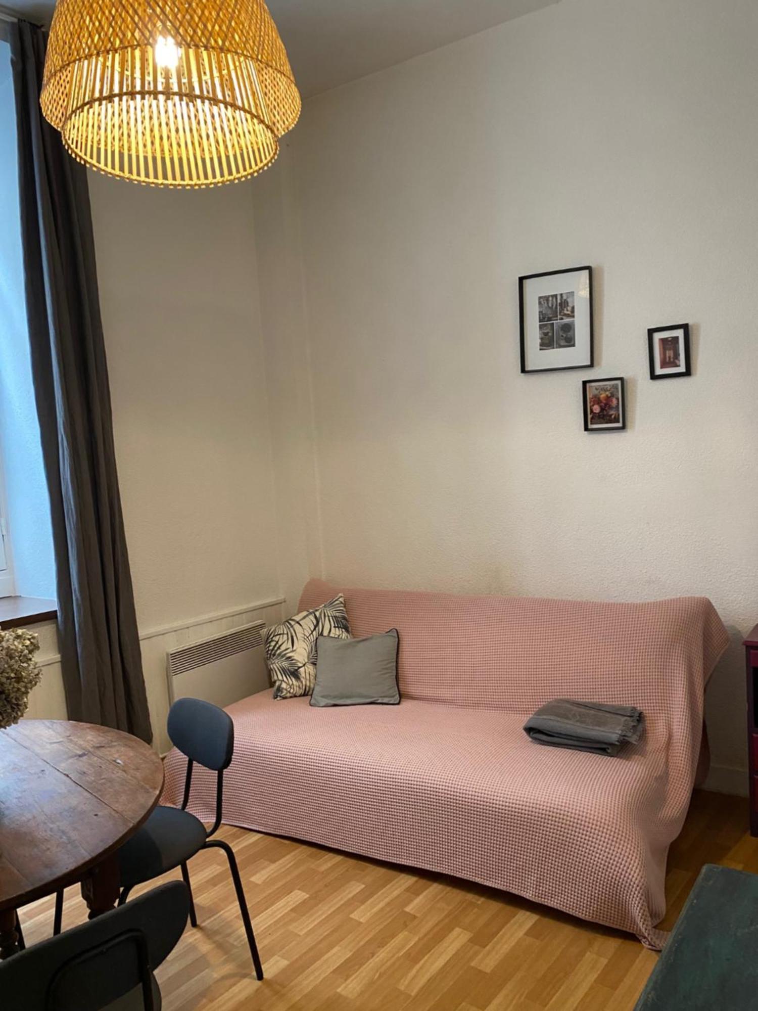 Grand Studio Style Bordelais Dans Le Triangle D'Or Bordeaux Exterior photo